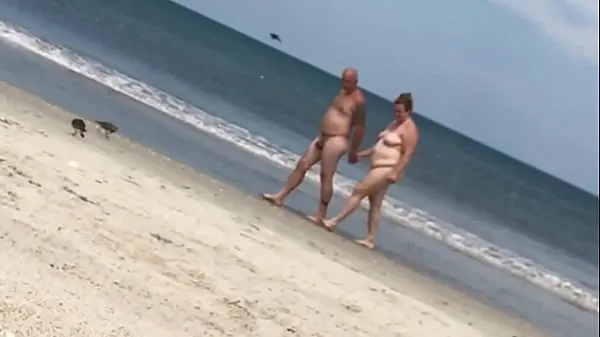 ladies at a nude beach enjoying what they see Filem teratas baharu