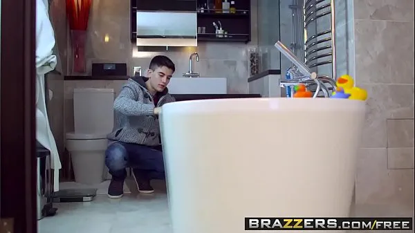 Brazzers - Got Boobs - Leigh Darby Jordi El Polla - Bathing Your Friends Dirty Mama Filem teratas baharu