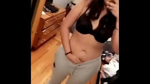 Uudet babe teasing by showing her hot body and doing dabsmash suosituimmat elokuvat
