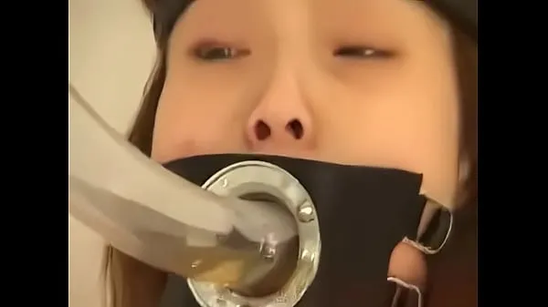 Nye Japanese slave eats s. on bondage topfilm