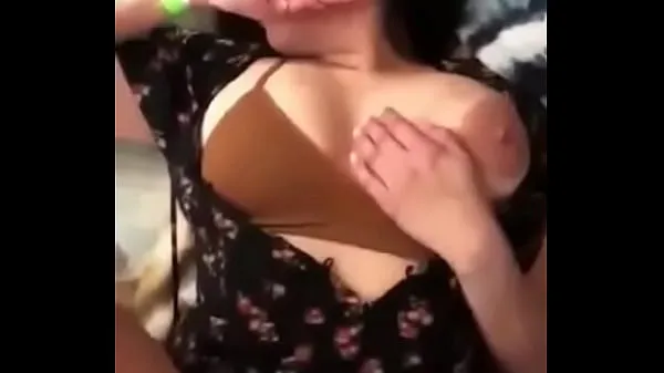 Nye teen girl get fucked hard by her boyfriend and screams from pleasure toppfilmer