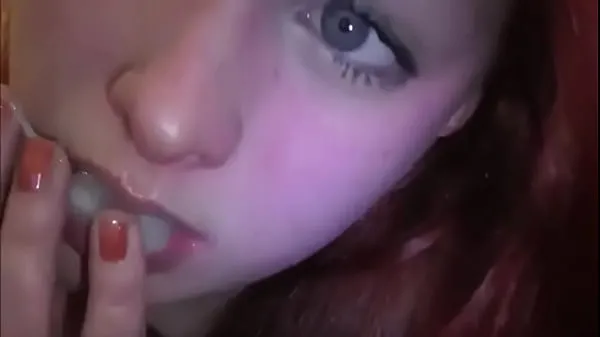 Married redhead playing with cum in her mouth Filem teratas baharu