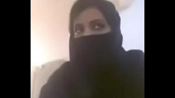 New Muslim hot milf expose her boobs in videocall top Movies