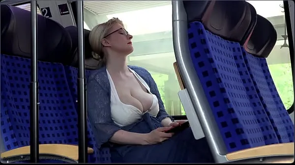 ใหม่ saggy natural big tits in public ภาพยนตร์ยอดนิยม