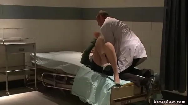 Blonde Mona Wales searches for help from doctor Mr Pete who turns the table and rough fucks her deep pussy with big cock in Psycho Ward Film terpopuler baru