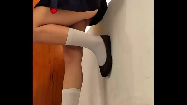 Teenage fucked and creampied standing against the window in empty classroom Filem teratas baharu