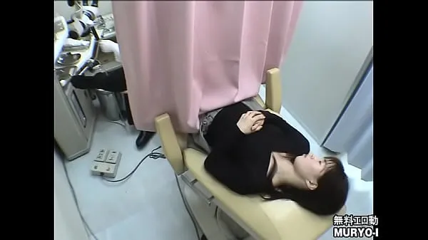 نئی Hidden camera image that was set up in a certain obstetrics and gynecology department in Kansai leaked 26-year-old housewife Yuko internal examination table examination edition ٹاپ موویز