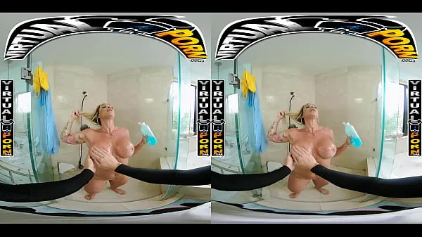 ใหม่ Busty Blonde MILF Robbin Banx Seduces Step Son In Shower ภาพยนตร์ยอดนิยม