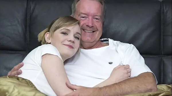 Sexy blonde bends over to get fucked by grandpa big cock Filem teratas baharu