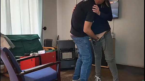 Nya Fucking my neighbors wife standing missionary while he is in the bathroom bästa filmer