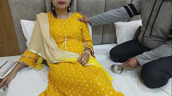 Desiaraabhabhi - Indian Desi having fun fucking with friend's mother, fingering her blonde pussy and sucking her tits Phim hàng đầu mới