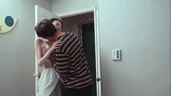 Nuevas Chinese stepmom engages in secret sex with her stepson in bedpelículas principales
